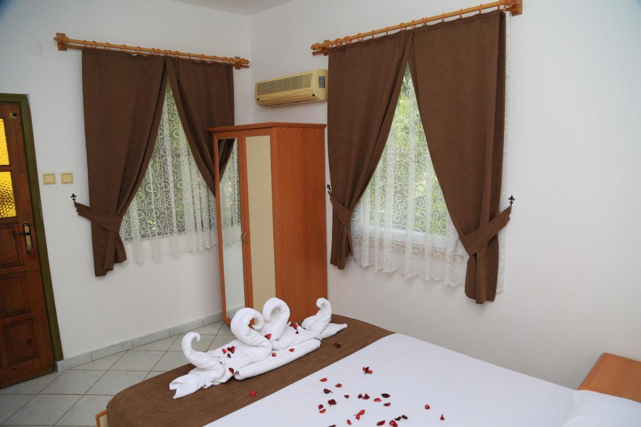 Çıralı Tunays Pansiyon Bed & Breakfast 部屋 写真