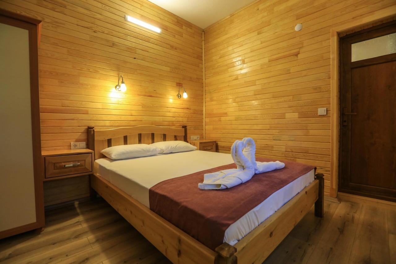 Çıralı Tunays Pansiyon Bed & Breakfast エクステリア 写真